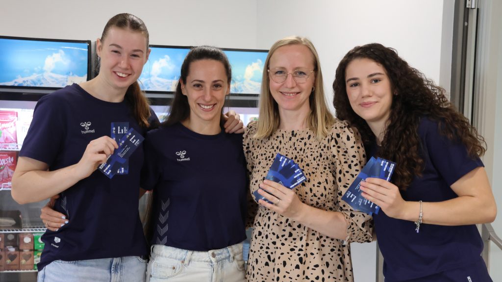 Ususret prvoj utakmici Lige prvakinja, Podravkašice podijelile ulaznice zaposlenicima Podravke i Belupa