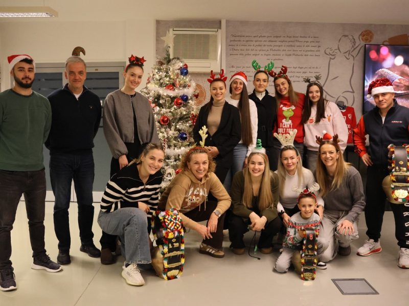 RK Podravka – kićenje bora (259)